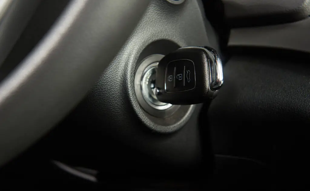 car-key-stuck-in-ignition-4-ways-to-fix-it-inside